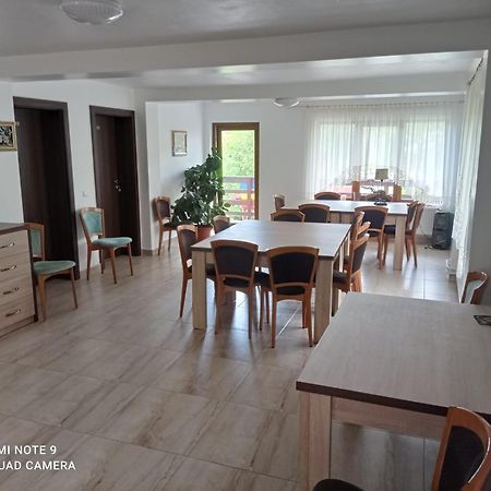 Pensiunea Valea Toplitei Rosia Exterior photo
