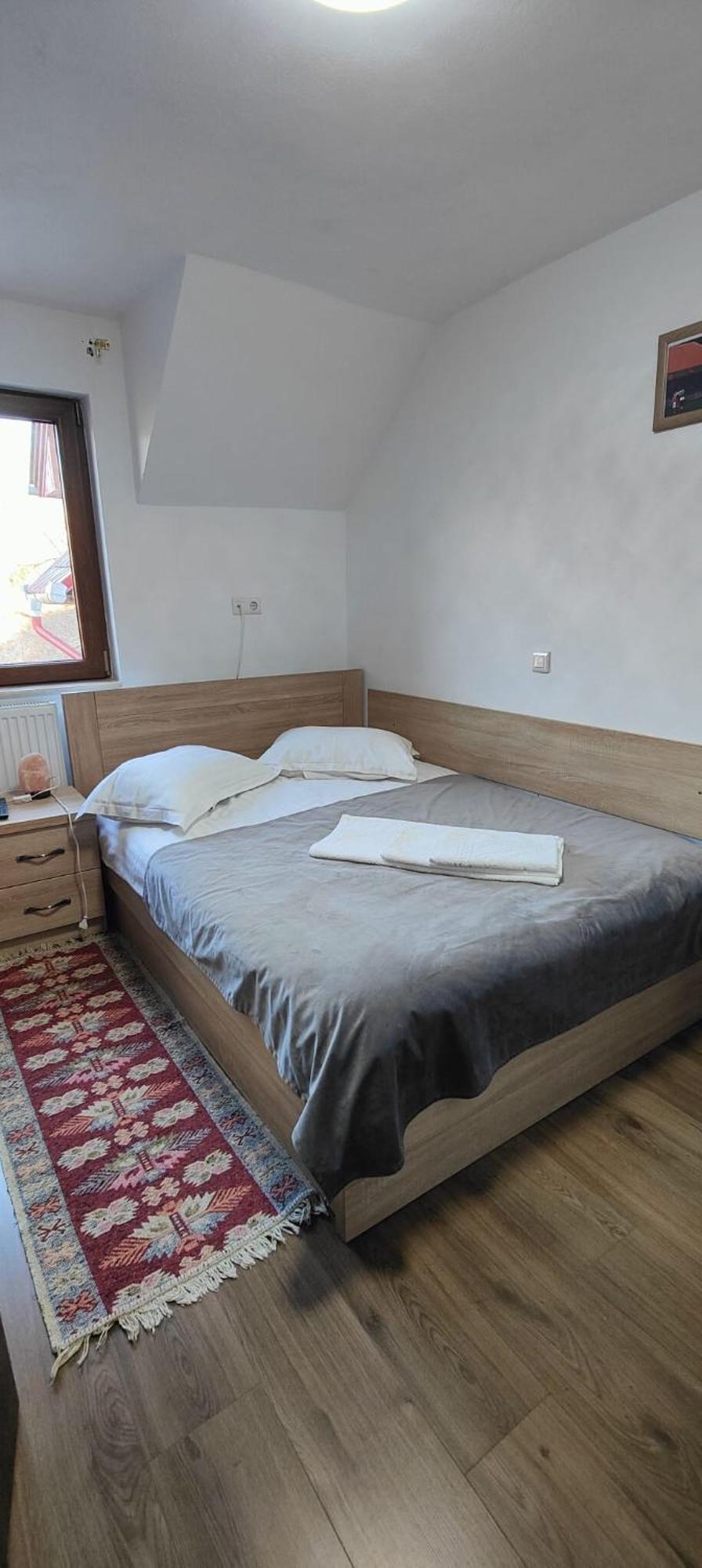 Pensiunea Valea Toplitei Rosia Exterior photo